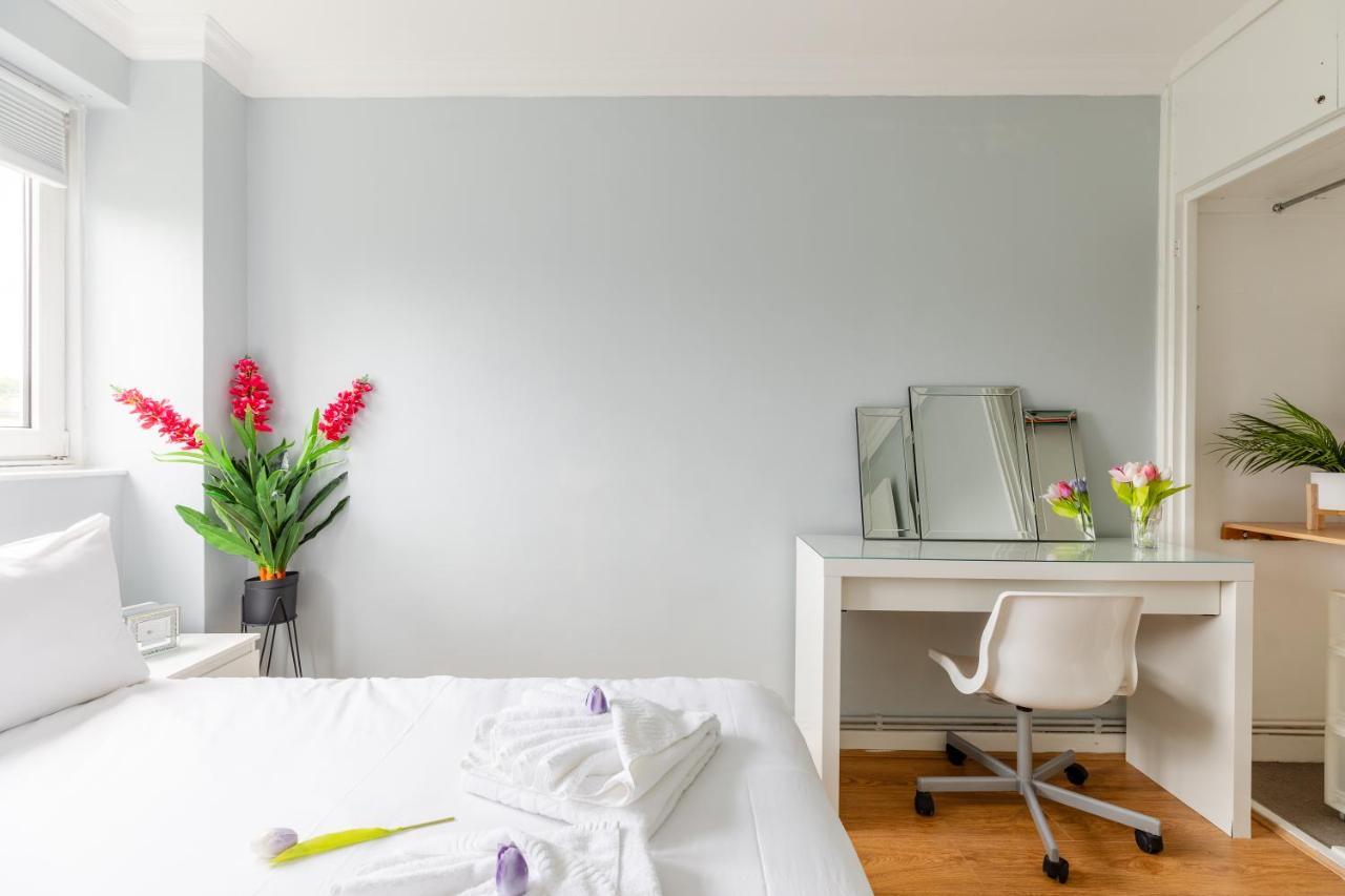 Cosy 3 Bed Flat Ideal For Trips To לונדון מראה חיצוני תמונה