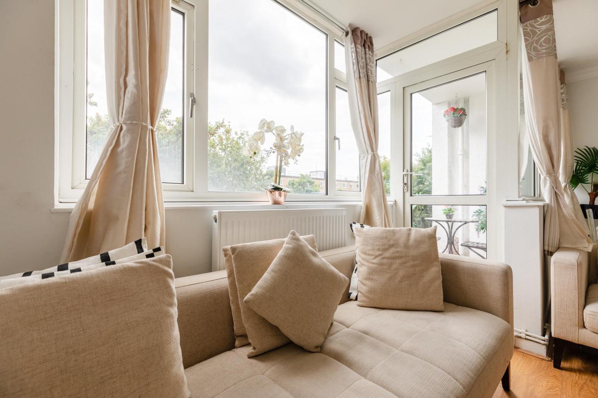 Cosy 3 Bed Flat Ideal For Trips To לונדון מראה חיצוני תמונה